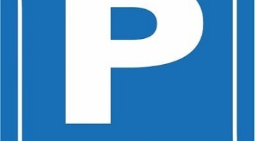 blue sign with white letter P and parking